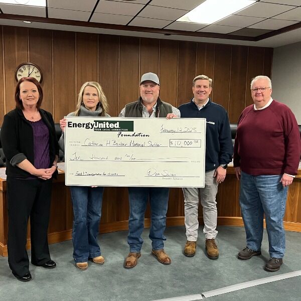 𝗦𝘂𝗽𝗽𝗼𝗿𝘁𝗶𝗻𝗴 𝗢𝘂𝗿 𝗖𝗼𝗺𝗺𝘂𝗻𝗶𝘁𝗶𝗲𝘀 𝗧𝗼𝗴𝗲𝘁𝗵𝗲𝗿 🤝 

The EnergyUnited Foundation has donated over $116,000 this year to support individuals, families and nonprofits across our communities. 💙 Together, we’re making a real difference where it matters most!