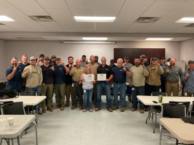 𝗦𝗮𝗳𝗲𝘁𝘆 𝗙𝗶𝗿𝘀𝘁, 𝗔𝗹𝘄𝗮𝘆𝘀🦺

EnergyUnited is proud to recognize our Lexington, Madison, Lake Norman and Taylorsville crews for earning the 2024 NC Dept. of Labor No Time Lost Due to Injury Award. Learn more about our commitment to safety at https://zurl.co/1VKhr