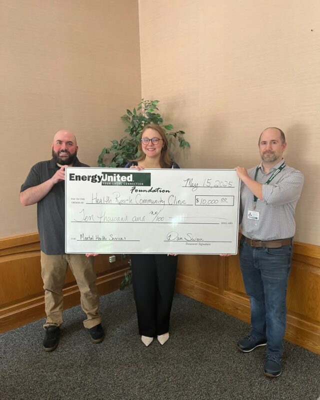 𝗦𝘂𝗽𝗽𝗼𝗿𝘁𝗶𝗻𝗴 𝗠𝗲𝗻𝘁𝗮𝗹 𝗛𝗲𝗮𝗹𝘁𝗵 💙 

The EnergyUnited Foundation awarded $10,000 to HealthReach Community Clinic  to support mental health services. Together, with our members' support, we are investing in the well-being of our communities. 

#TheEnergyUnitedWay