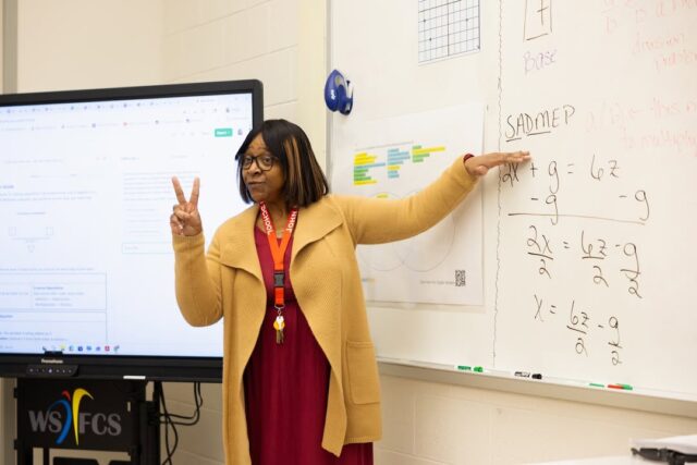 NC teachers: the classroom project you've been planning could be funded by a Bright Ideas grant!

Applications close September 15, so get yours in today! https://zurl.co/QZEAZ

#TheEnergyUnitedWay