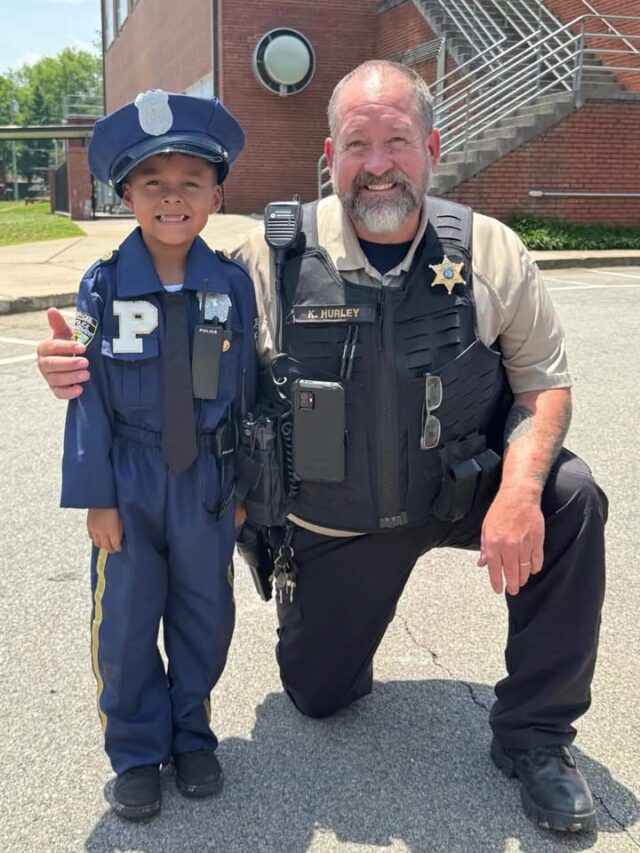 As a school resource officer with the Davie County Sheriff's Office, Keith Hurley does more than keep students safe. He serves as a mentor, builds meaningful connections and works alongside community partners to ensure students have the support they need to thrive.
 
EnergyUnited is proud to recognize Keith as a hometown hero for his dedication to serving and protecting the community. 
 
#HometownHeroes #CooperativeDifference
