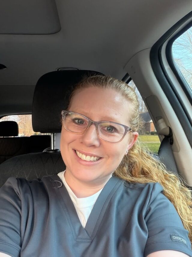Hometown Heroes Spotlight! 💚
 
Meet Laura Harris, a dedicated hospice nurse whose compassion and kindness make a lasting difference in the lives of her patients and their families.
 
Laura goes above and beyond to provide comfort, dignity and exceptional care during some of life's most difficult moments. Her gentle spirit, experience and commitment to helping others make her a true Hometown Hero!
 
EnergyUnited is proud to recognize Laura for the compassion and dedication she brings to those in her care. Thank you for making a meaningful difference in your community! 
 
#HometownHeroes #TheEnergyUnitedWay