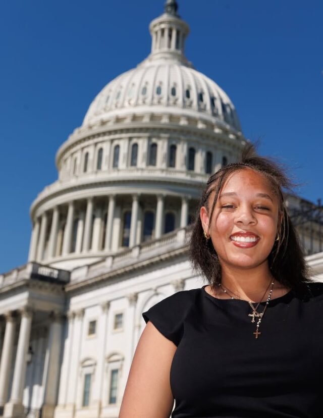 🎉 Calling all high school sophomores and juniors! There's still time to apply for EnergyUnited’s Junior Member Ambassador program, with two opportunities available: Junior MAC and Youth Tour! 

Ready to get involved and make an impact? Apply today! 👇 

https://zurl.co/EUJuniorAmbApp